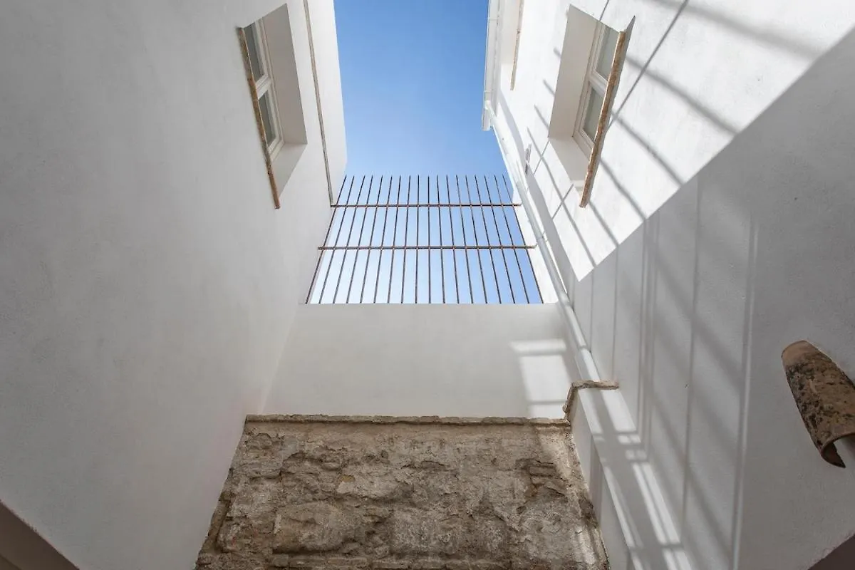 Taina Suite Bajo Muro Jerez de la Frontera 0*,