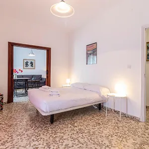Allo Plaza Arenal Centro 2 Apartment